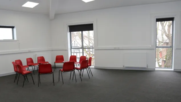 photo of Emmanuel Centre - room F4 - chairs in circle for discussion